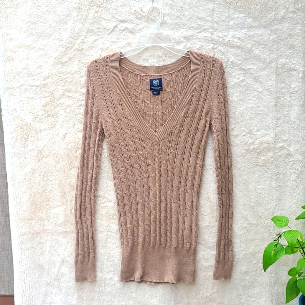 American Eagle Medium size tan sweater